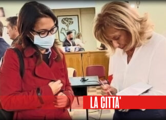 Alle pendici del Vesuvio – l’intreccio di vite attraverso le famiglie descritte da Elena Nugnes
