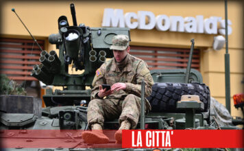 Se la montagna (di merda) non va da Maometto, viene da noi