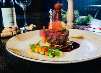 Filetto di manzo con patate sfogliate e porri