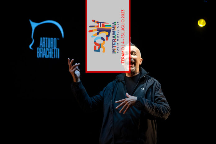 b4-brachetti-fa-pieno-applausi